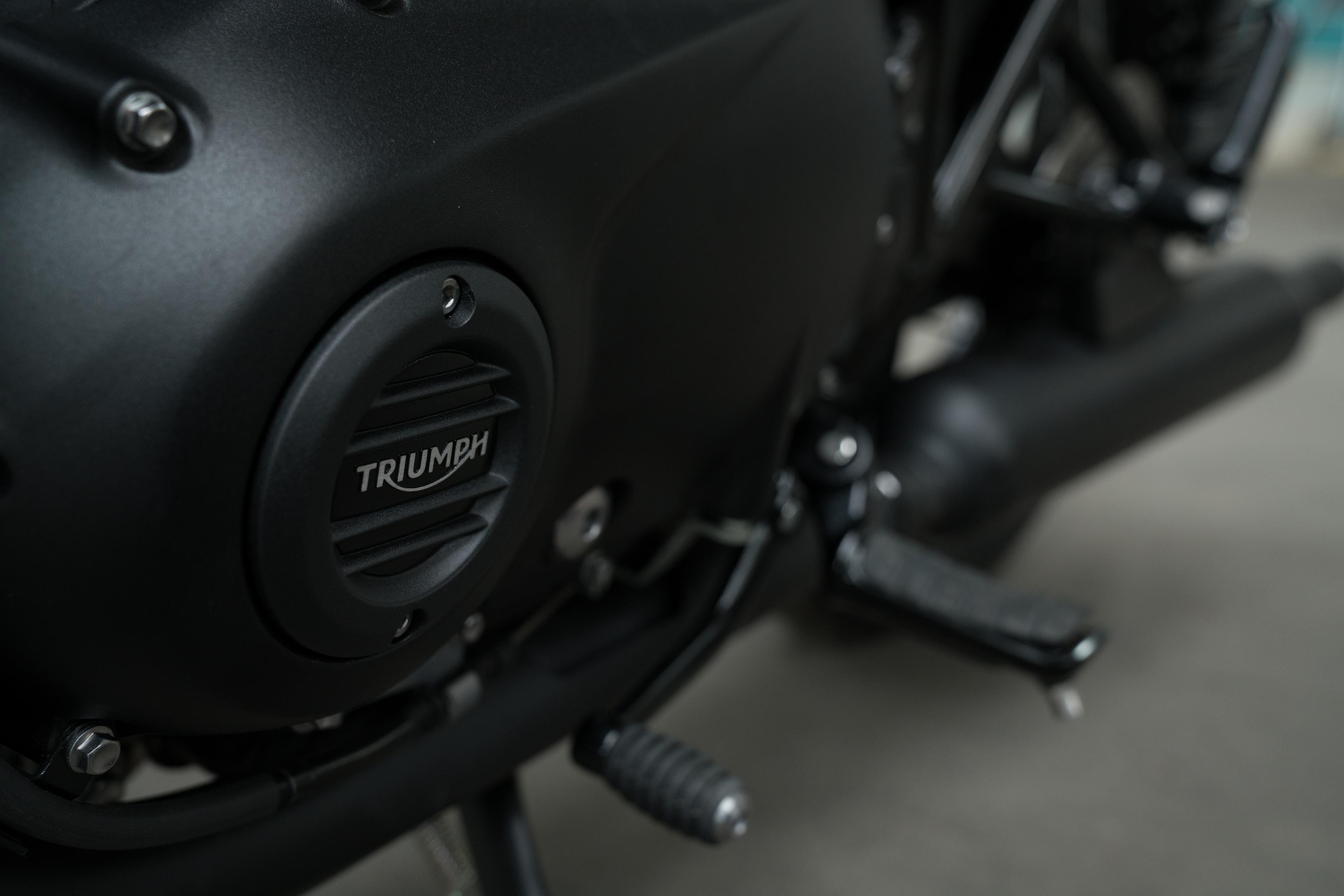 Clutch Badge, Ribbed, Dark image 4